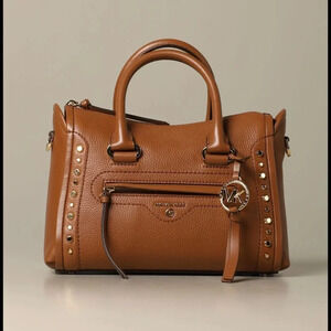 ! Michael kors Carina studded satchel caramel